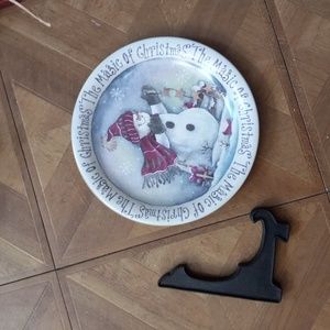 The magic of Christmas display plate and stand